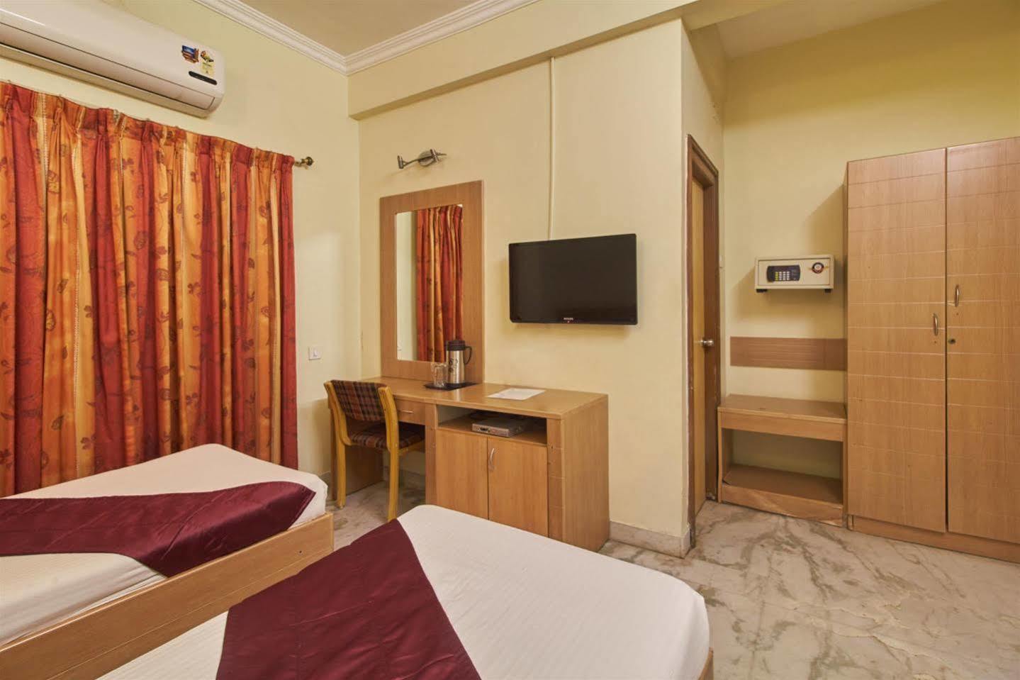 Fabhotel Royal Star Chennai Exterior foto